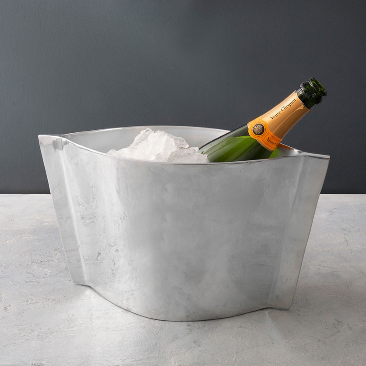 Cake-Shaped Ice Buckets : champagne ice bucket