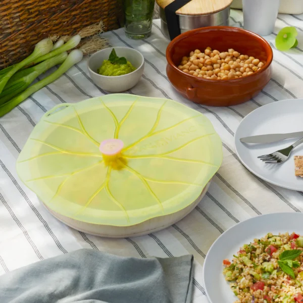 Charles Viancin 6in Lilypad Lid2