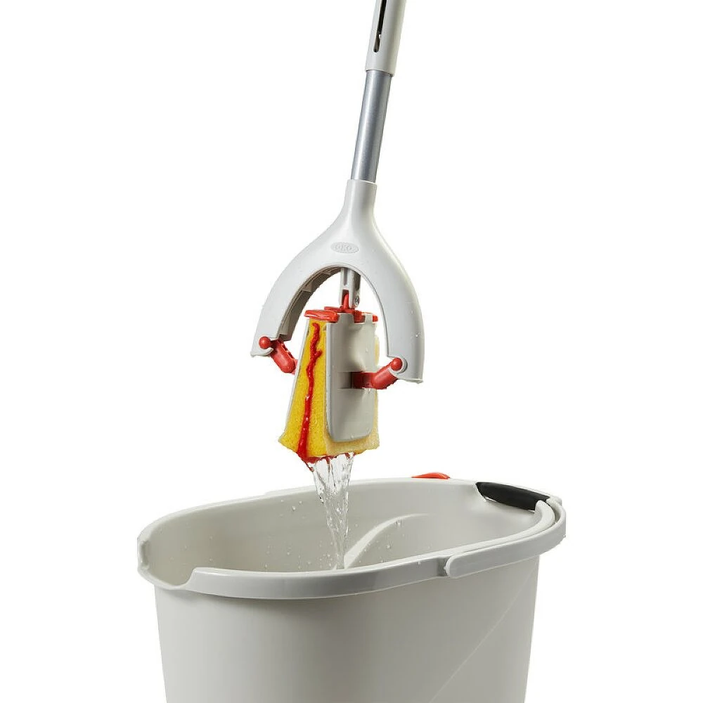 OXO Good Grips Quick-Dry Microfiber Butterfly Mop