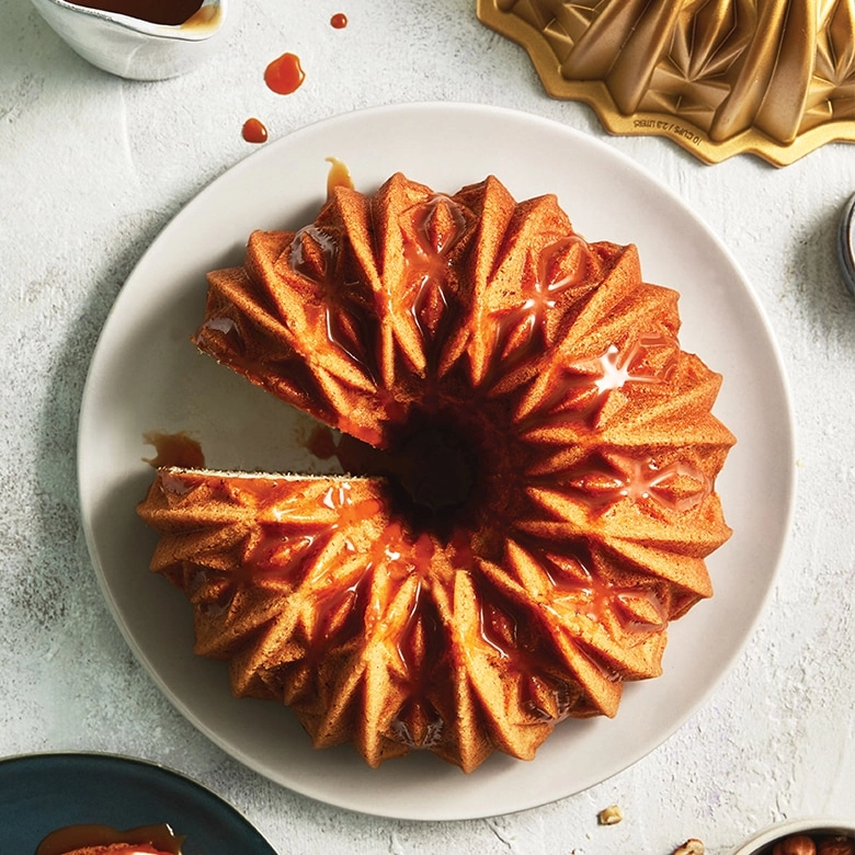 Nordic Ware Cut Crystal Bundt Pan3