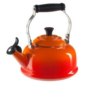 Le Creuset Classic Whistling Kettle - Flame  