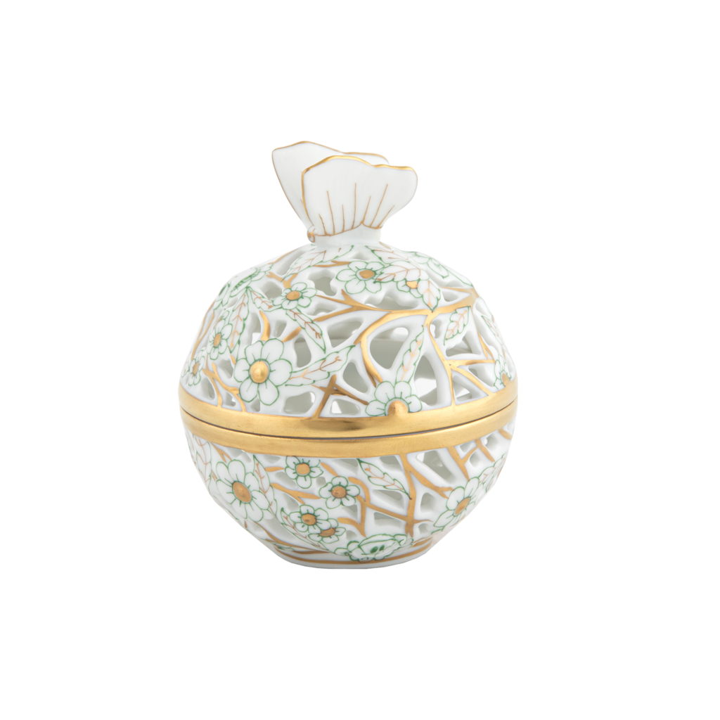 Small Openwork Ball Butterfly – Green