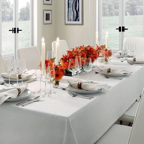 Sferra Classico Tablecloth - White