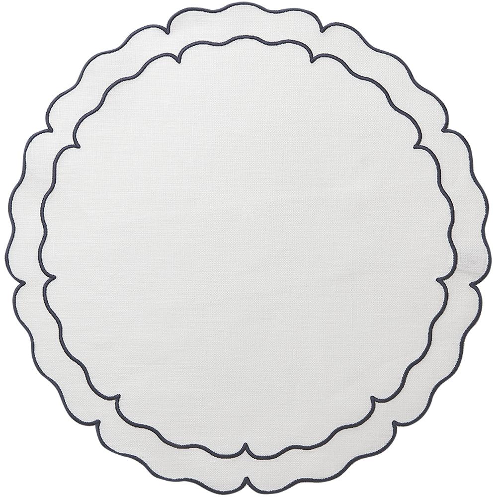 Linho Scalloped Round Placemat – White/Navy