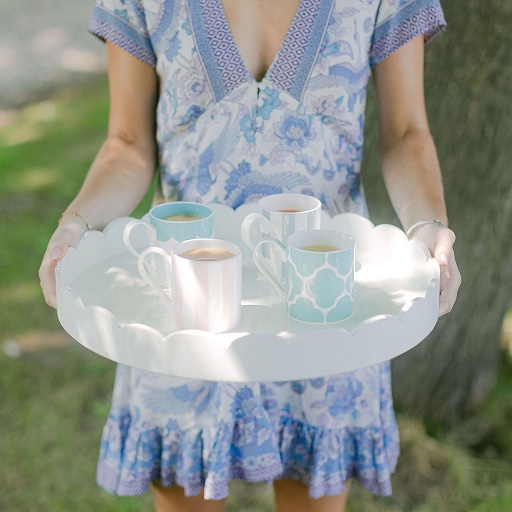 Addison Ross Medium Round White Lacquered Scallop Tray Berings