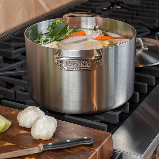 Viking Professional 5-Ply Stainless Steel Stockpot with Lid 8 Quart
