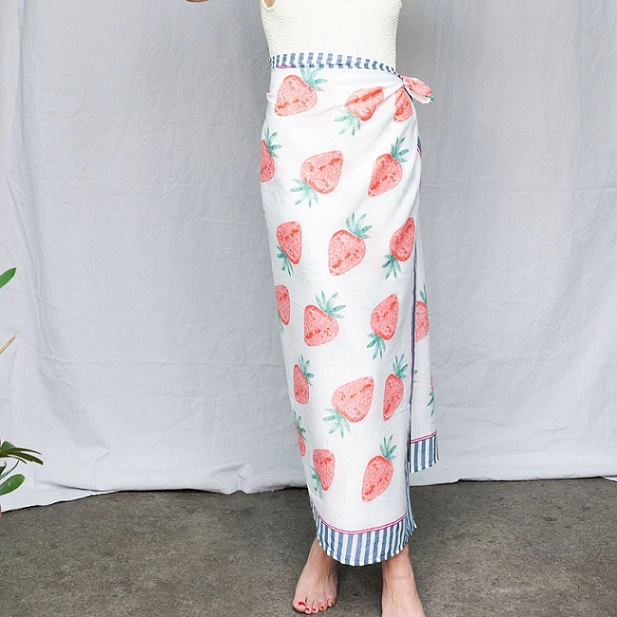 Strawberry Islands Sarong