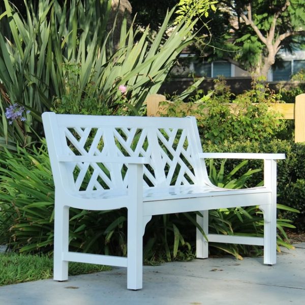 Chippendale Bench in Glossy White