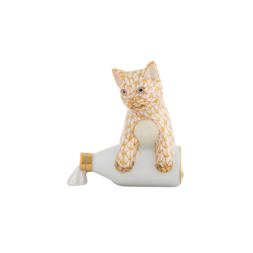 Herend Spilled Milk Figurine - Butterscotch