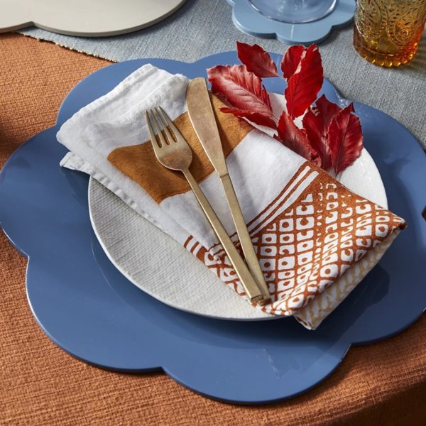Addison Ross Large Scalloped Lacquer Placemat - Chambray Blue