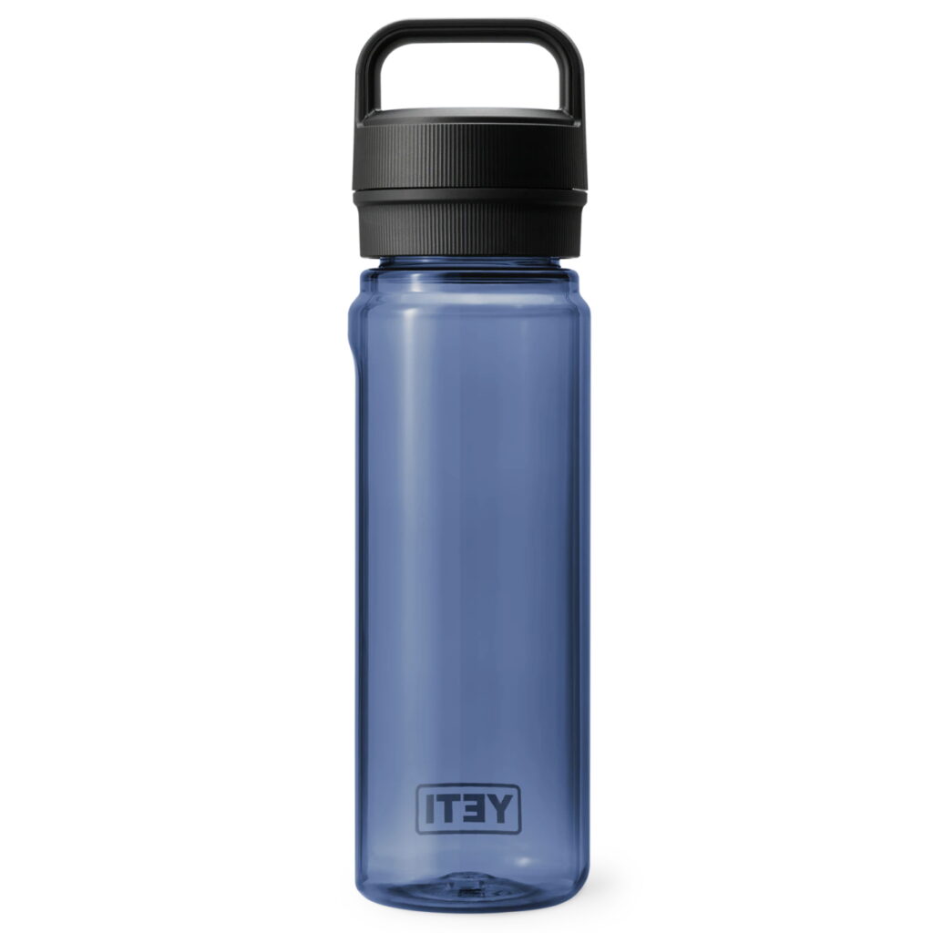 https://www.berings.com/wp-content/uploads/2023/03/Yeti-Yonder-750-ml-Water-Bottle-with-Chug-Cap-Navy2-1024x1024.jpg