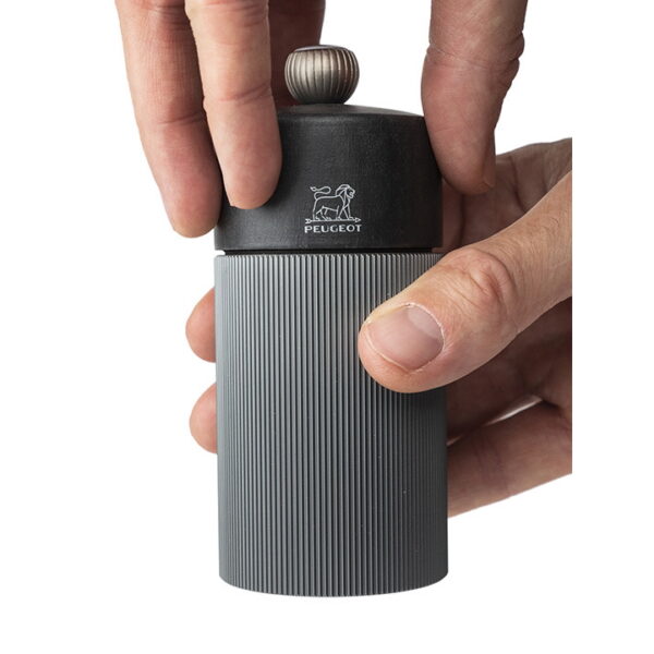 Peugeot Line Pepper Mill - Carbon3