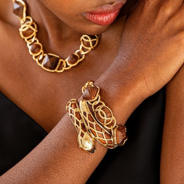 Earth Goddess Serpentina Hinged Bangle