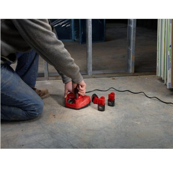 Milwaukee M12 REDLITHIUM 2.0Ah Battery and Charger Starter Kit
