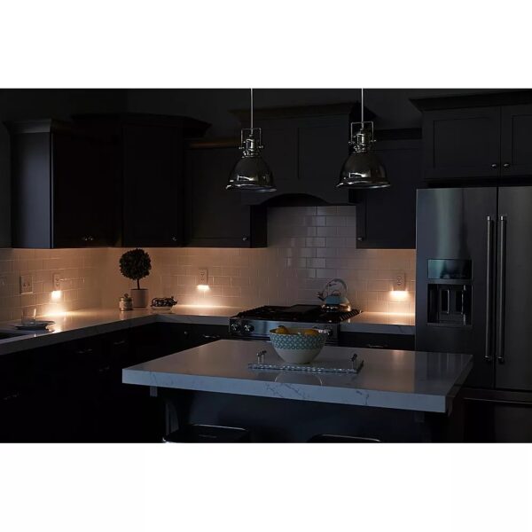 SnapPower GuideLight Duplex Outlet Wall Plate - White