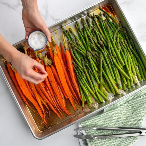 Nordic Ware Naturals Big Batch Pan