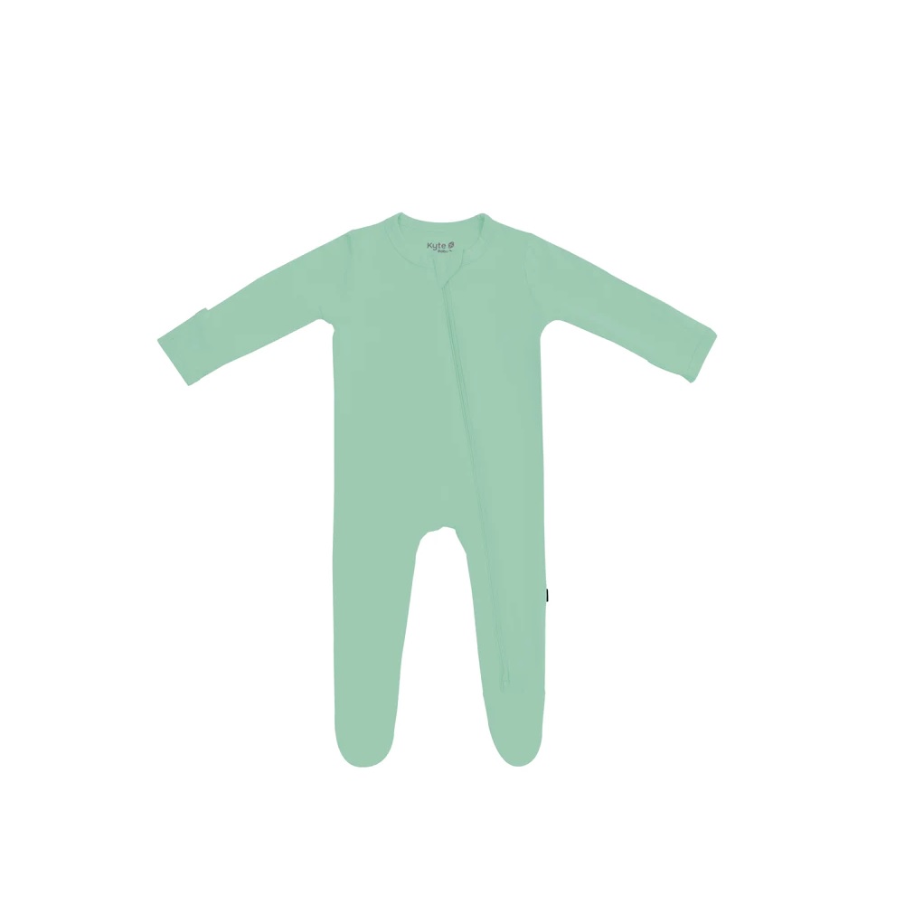Kyte Baby Zippered Footie in Wasabi Kyte Baby Zippered Footie in Wasabi