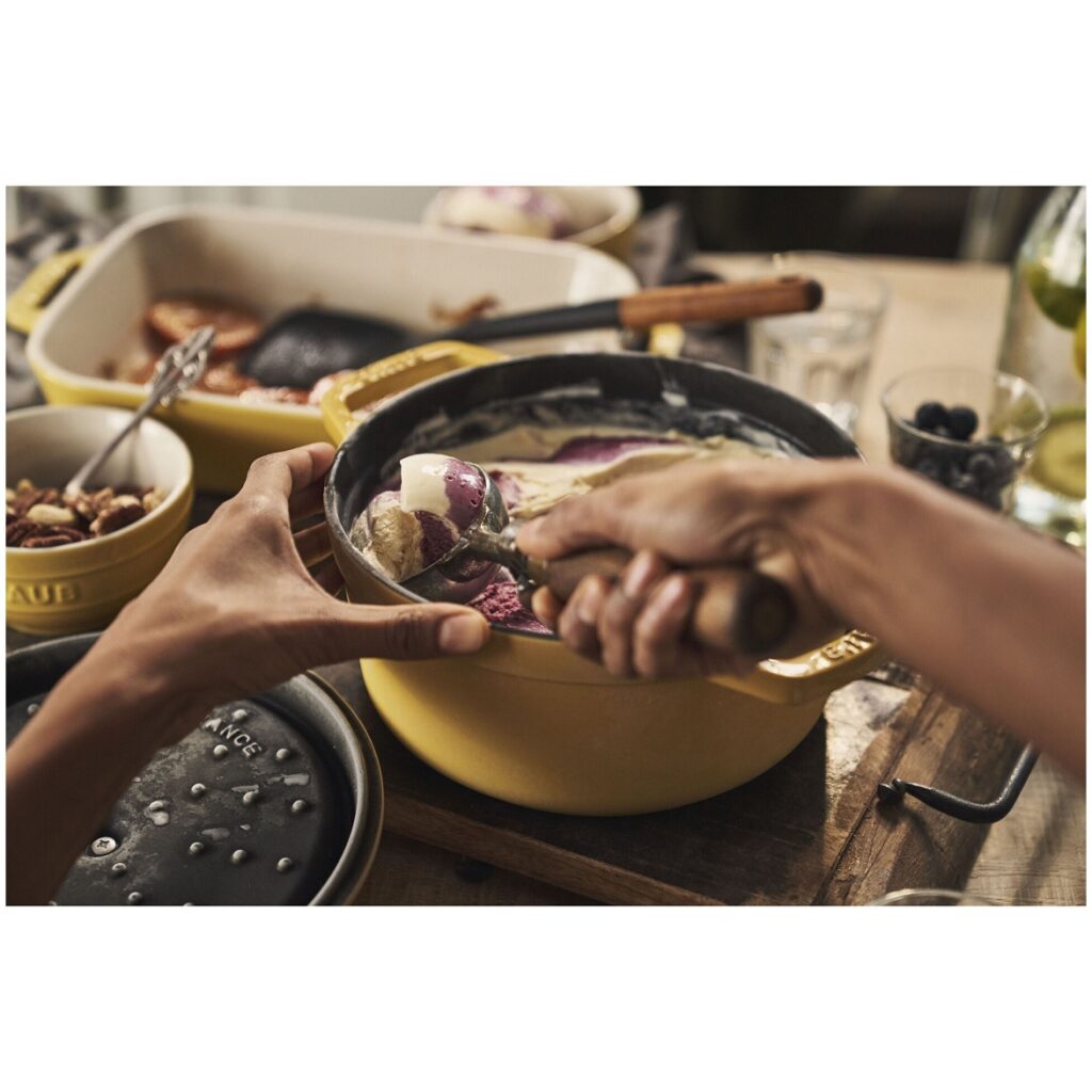 Staub 7 Qt Round Cocotte - Citron