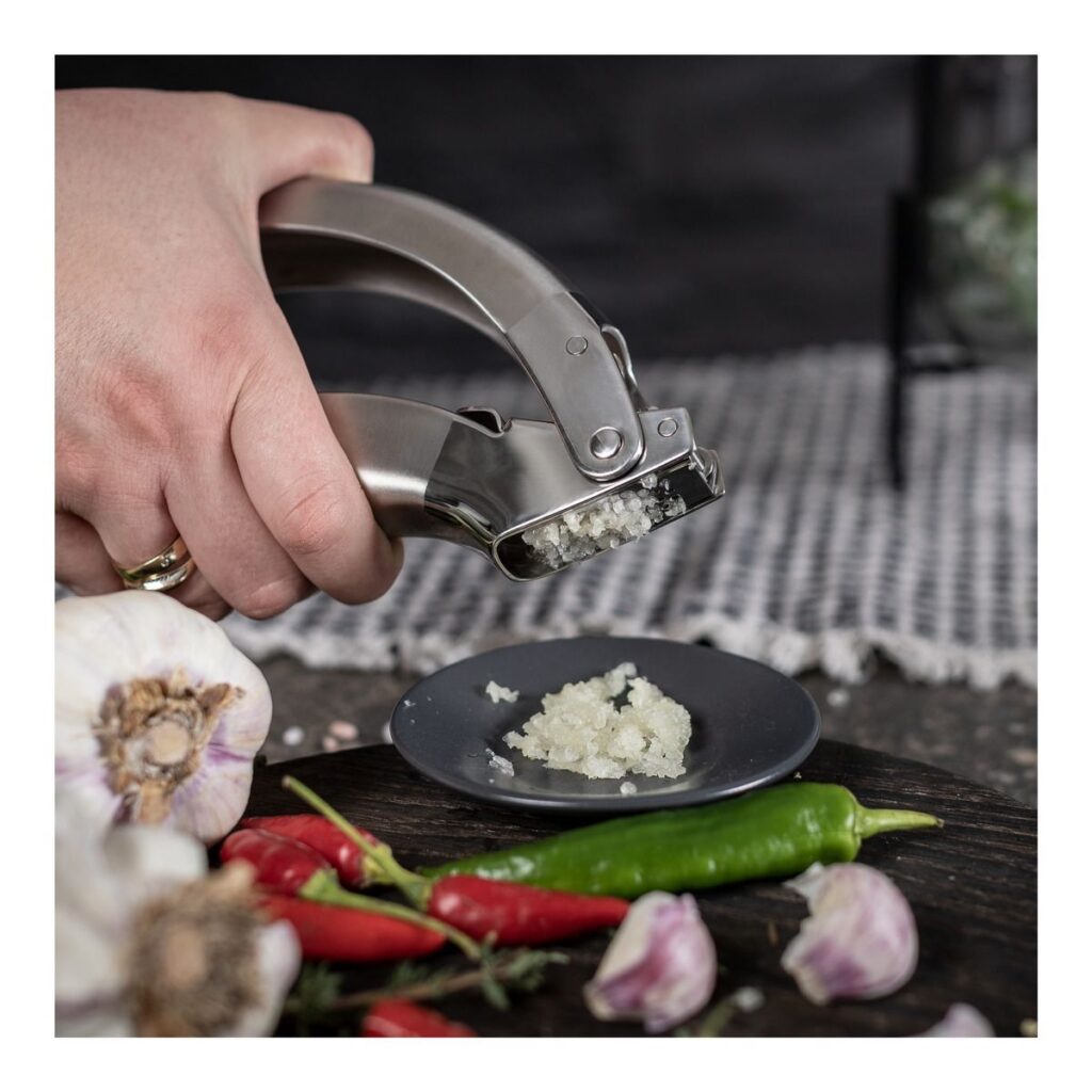 Kuhn Rikon Epicurean Garlic Press -Stainless Steel