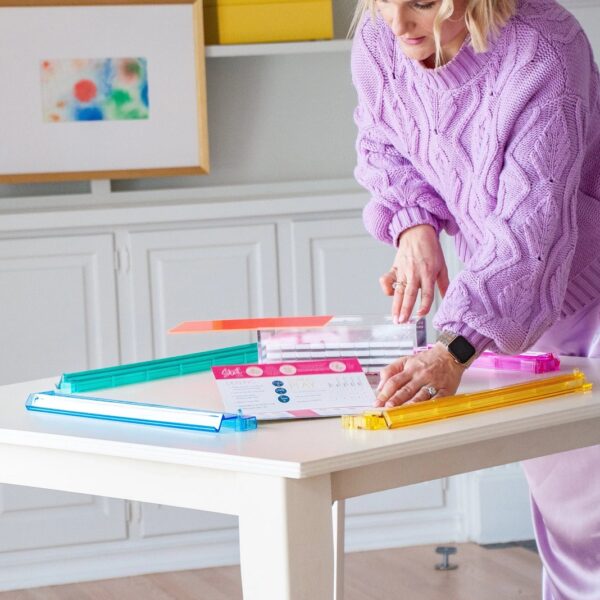 Oh My Mahjong Clear Acrylic Rack & Pushers Set