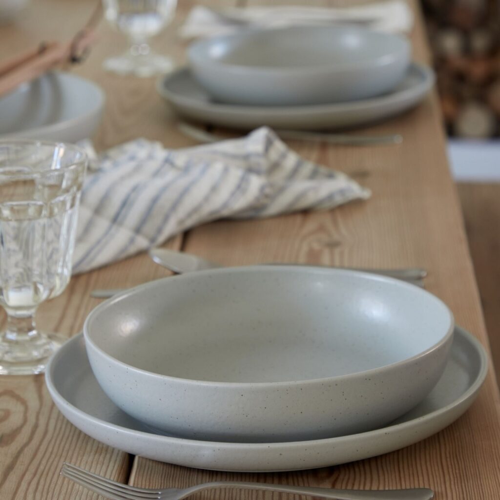 Casafina Pacifica Dinner Plate - Oyster Grey