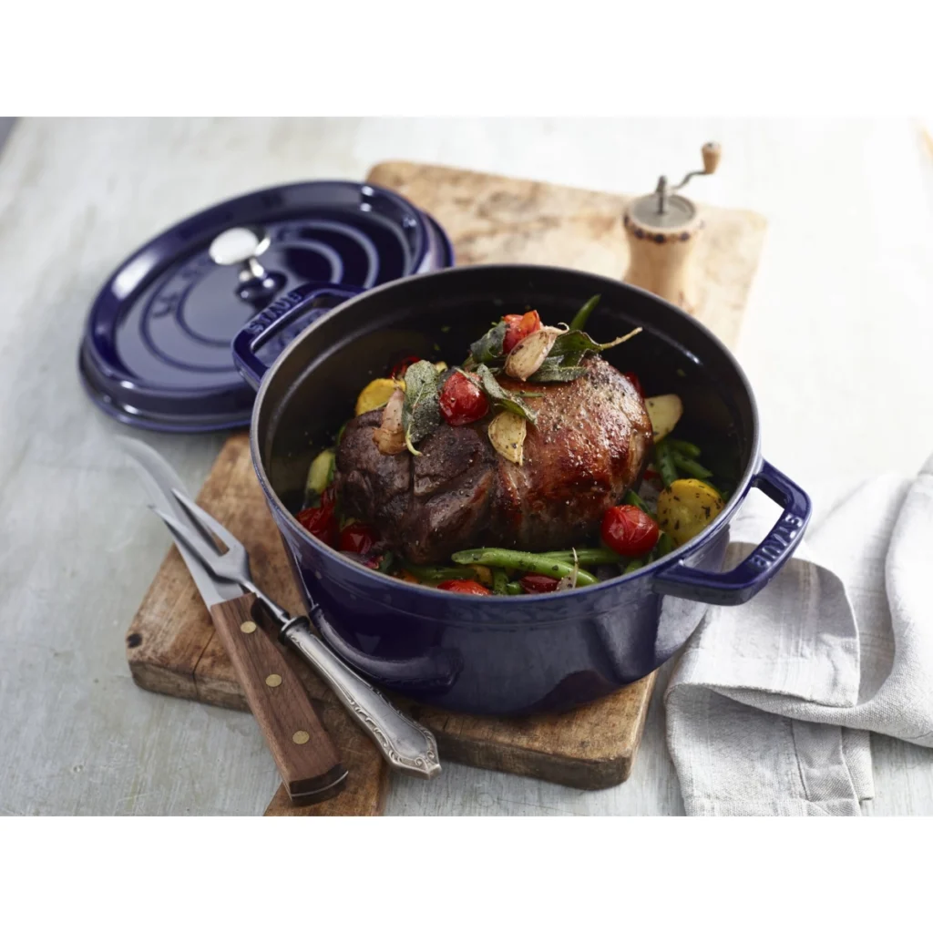 Staub 4 Qt Round Cocotte - Dark Blue3