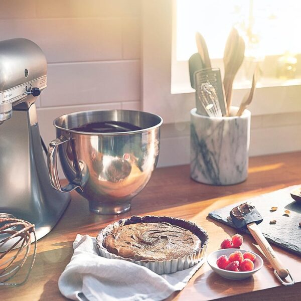 KitchenAid Artisan Series 5 Quart Tilt Head Stand Mixer - Contour Silver