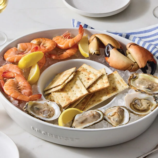 Le Creuset Signature Oval Chip & Dip Platter - White3