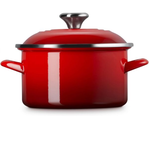 Le Creuset 3.8qt. Traditional Petite Stockpot - Cerise