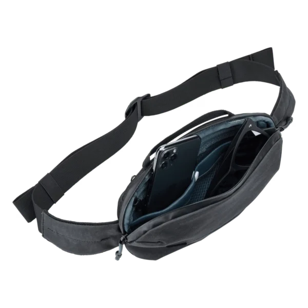 Thule Aion Sling Bag - Black3