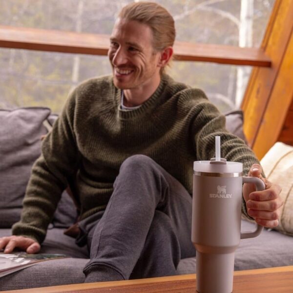 Stanley 40oz Quencher H2.0 Flowstate Tumbler - Stone
