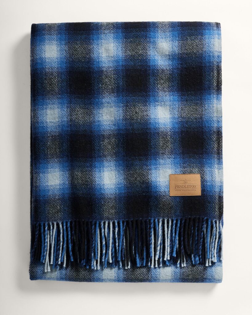 Pendleton Motor Robe with Leather Carrier - Midnight Ombre | Berings