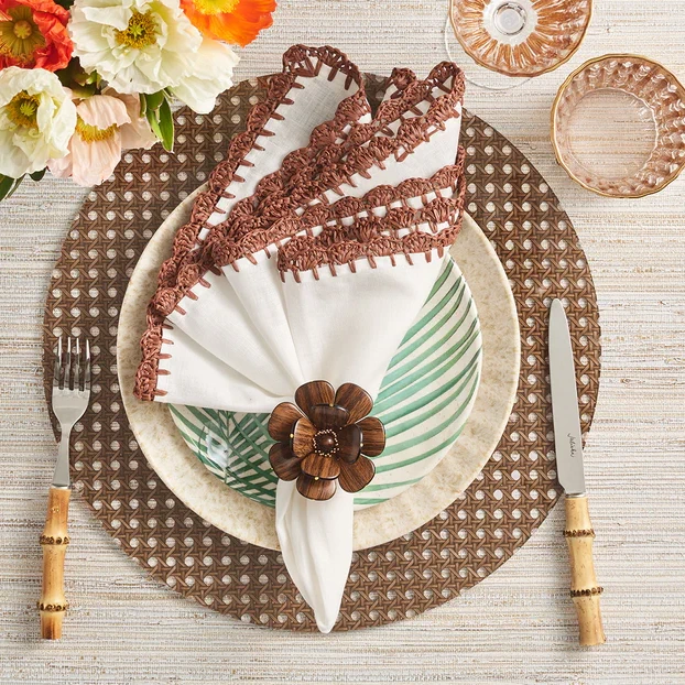 Kim Seybert Begonia Napkin Ring in Brown-Gold