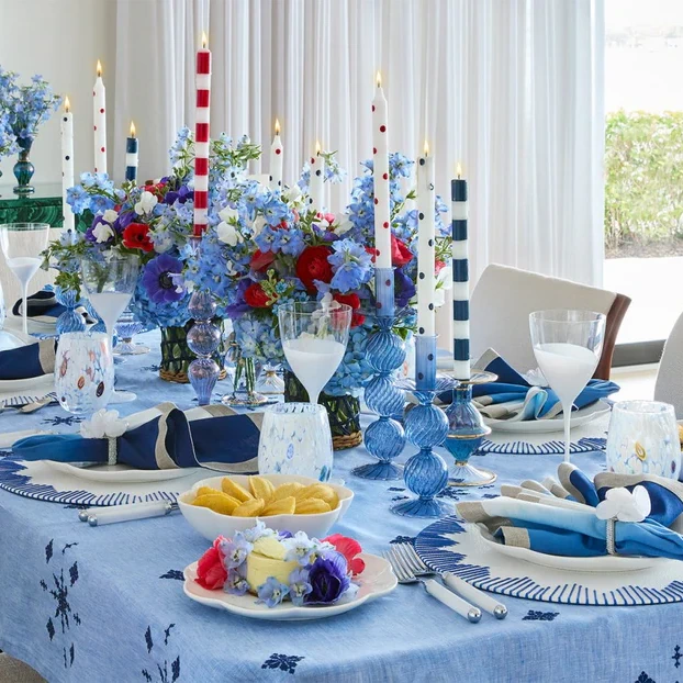 Kim Seybert Dream Weaver Placemat in White & Blue