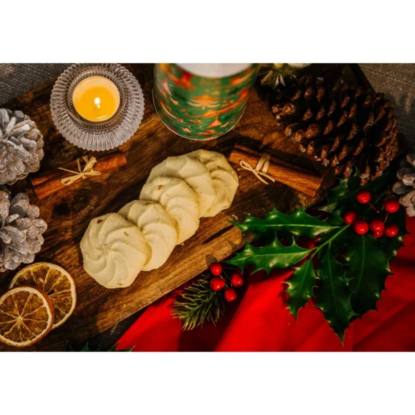 Farmhouse Biscuits Winter Animals Lemon & Orange Giant Tube