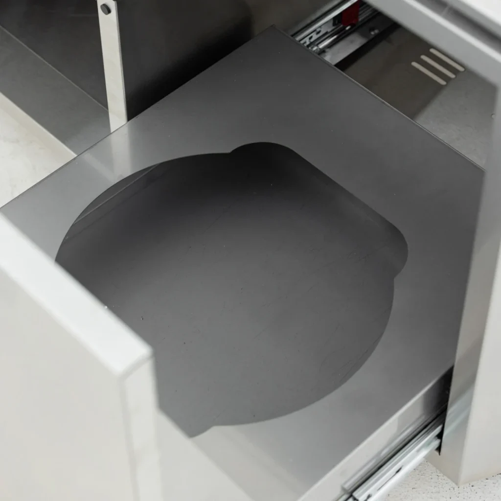 Blaze LTE+ 30-Inch Gas Griddle Cart​