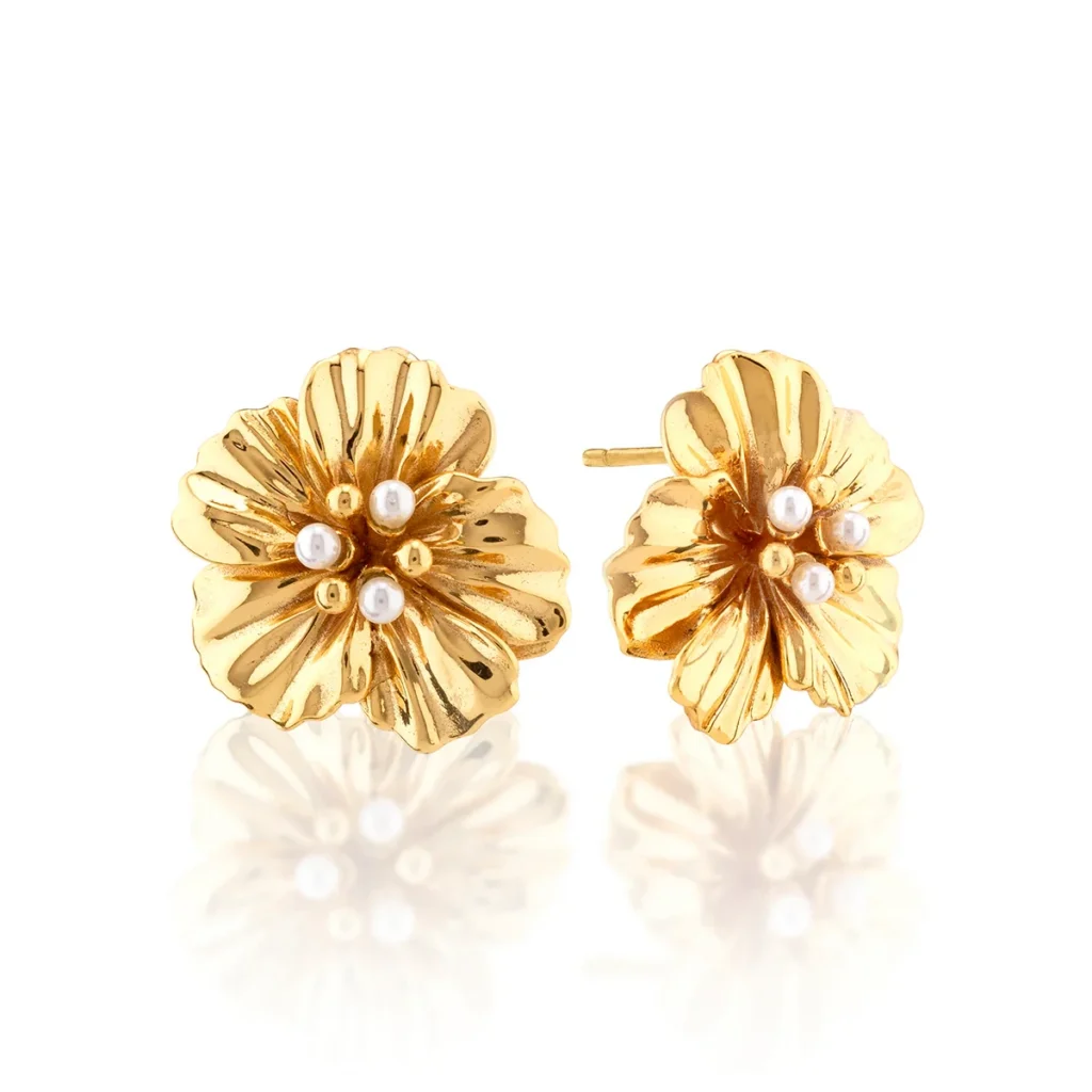 Capucine De Wulf Meadow Walk Nasturtium Stud Earrings - Pearl White Capucine De Wulf Meadow Walk Nasturtium Stud Earrings - Pearl White