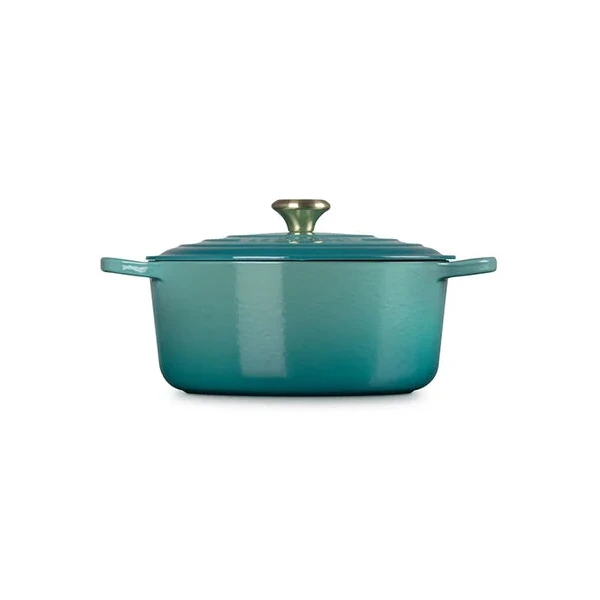Le Creuset Signature Round Dutch Oven - Riviera, 7.25 qt.