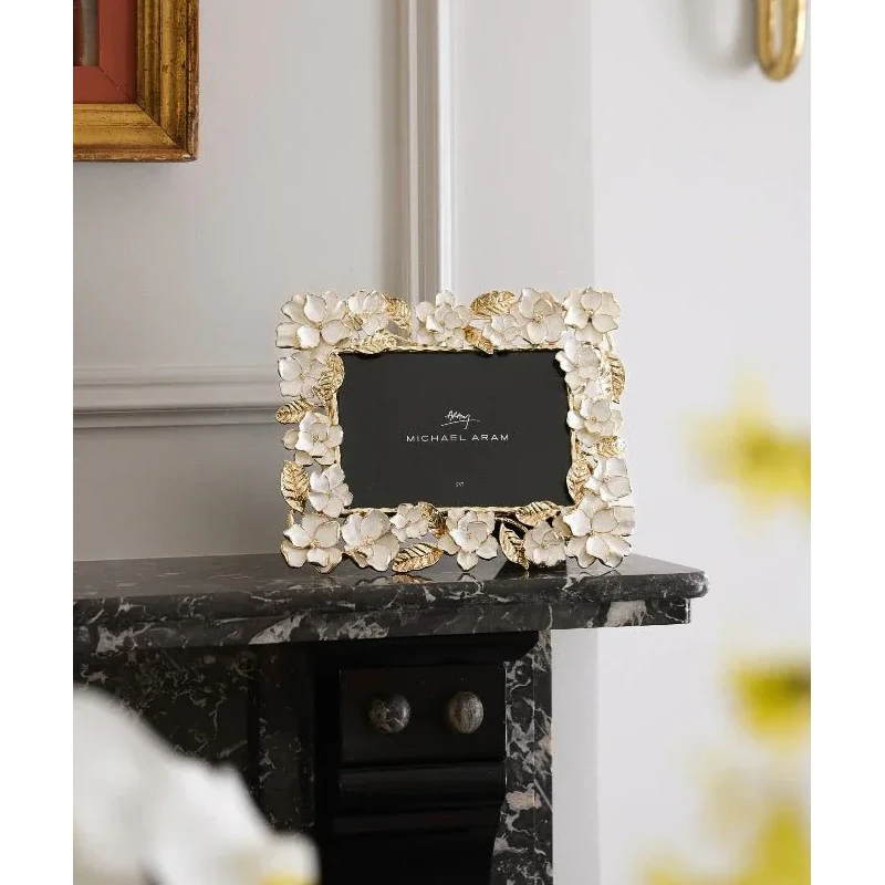 Michael Aram Gardenia Sculpted Frame 5" x 7"