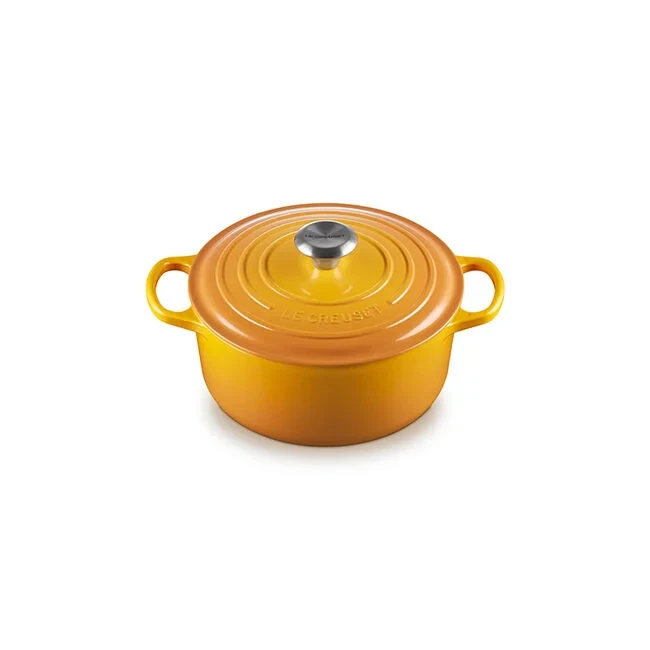 Le Creuset Signature Round Dutch Oven - Nectar, 4.5 qt.
