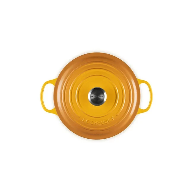 Le Creuset Signature Round Dutch Oven - Nectar, 5.5 qt.