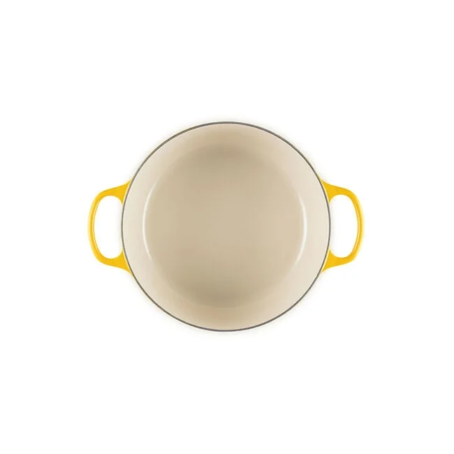 Le Creuset Signature Round Dutch Oven - Nectar, 7.25 qt.