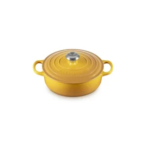 Le Creuset Signature Round Wide Oven - Nectar