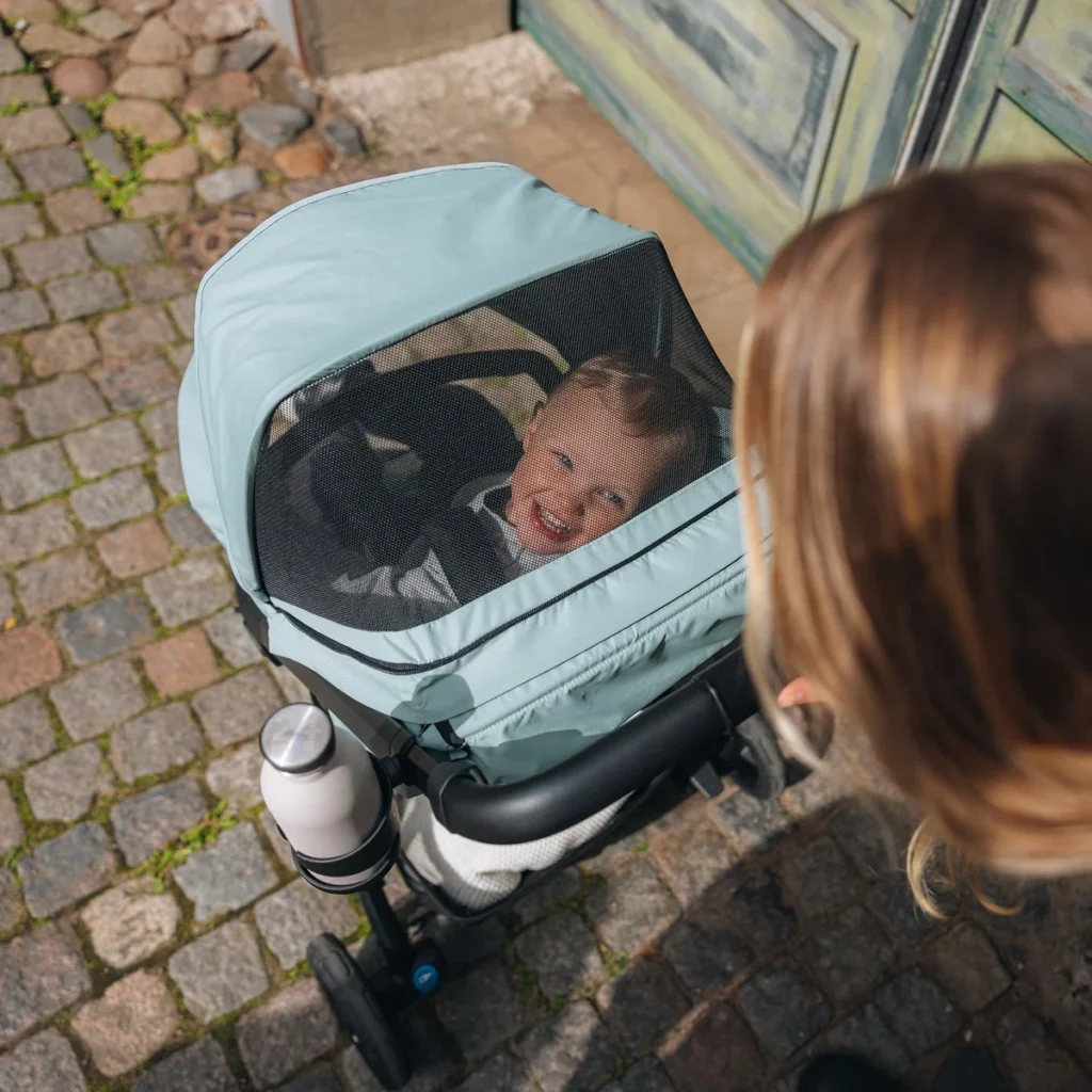 Thule Spring 2 Compact All-Terrain Stroller - Mist Green/Black