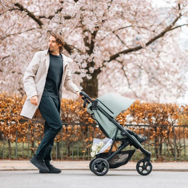 Thule Spring 2 Compact All-Terrain Stroller - Mist Green/Black