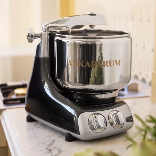 Ankarsrum Assistent Original Stand Mixer Essential Package – Black Diamond
