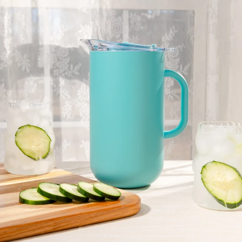served Vacuum-Insulated Pitcher (2L) - Blue Lemonade