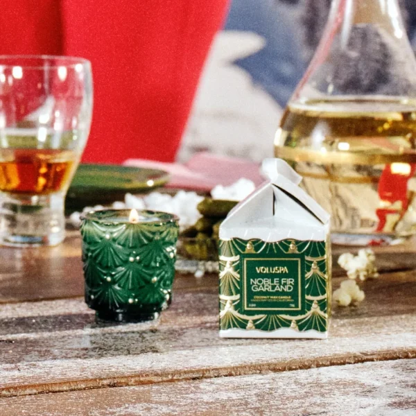 Voluspa Noble Fir Garland Ornament Pedestal Candle
