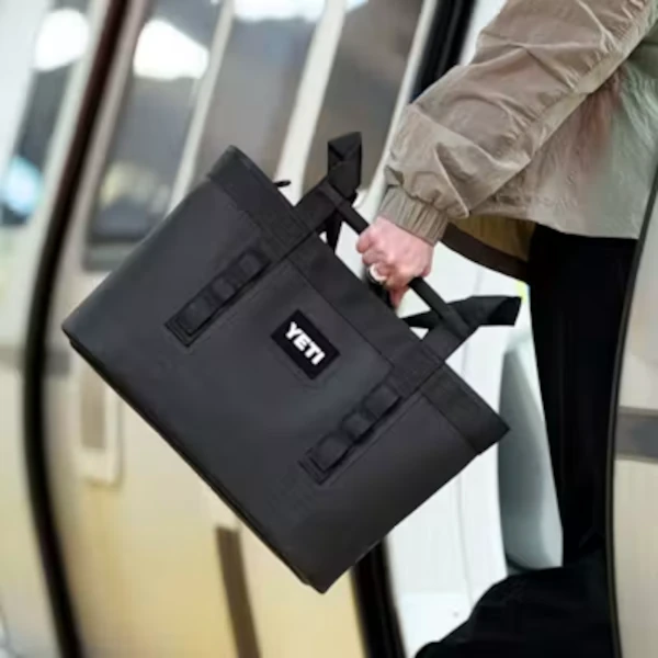 Yeti Camino Zip 18L Carryall Tote Bag - Black